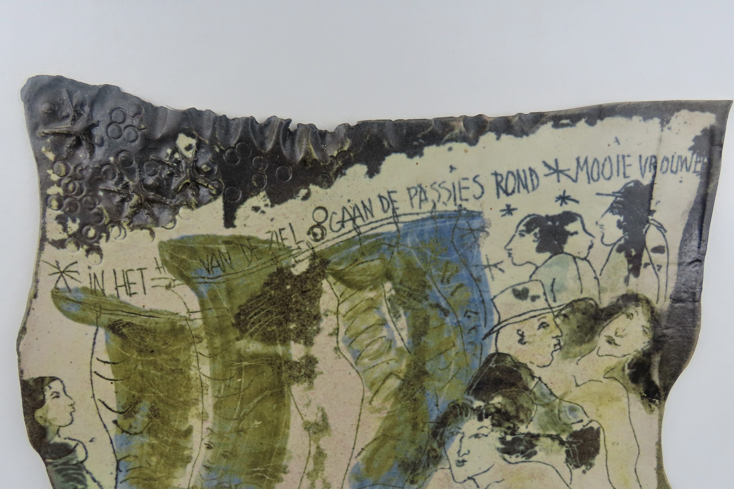 Lies Cosijn (1931-2016) Unica keramiek: "In het hol van de ziel gaan de passies rond mooie vrouwen" - Afbeelding 4